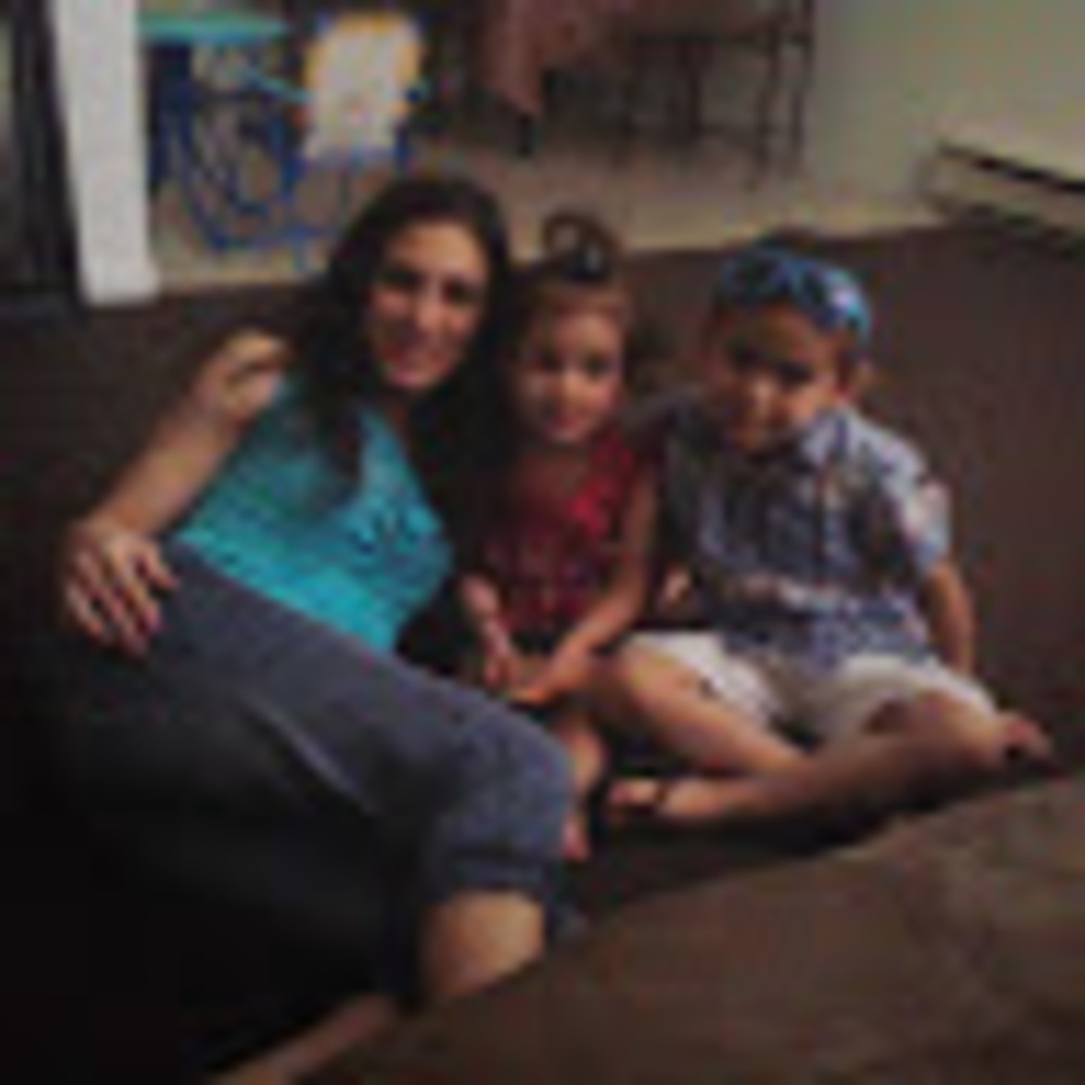 Meet your Posher, Desiree